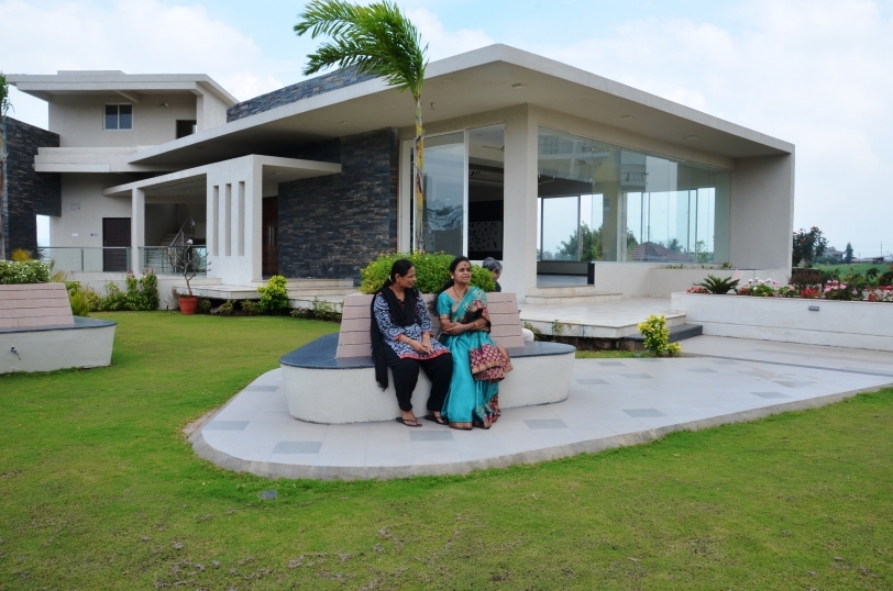 Club house Garden
